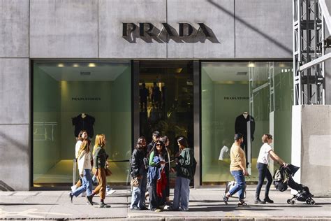 prada fifth avenue